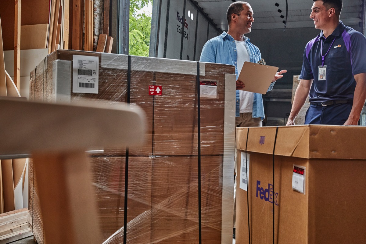 Opérations logistiques NatEX — entrepôt et manutention en Mauritanie